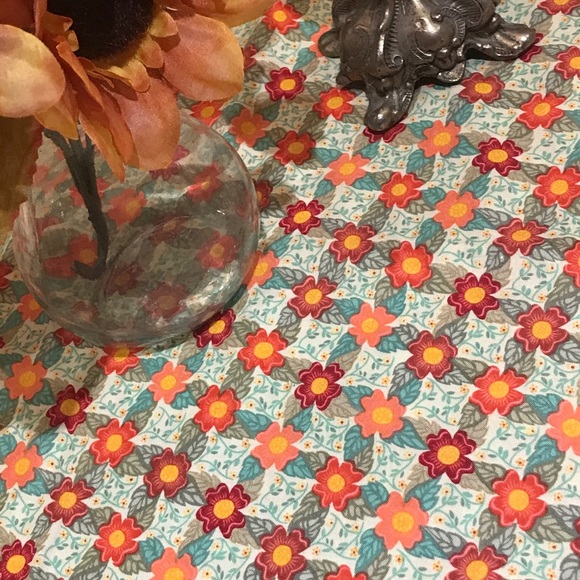 Table Cloth - Picture 5 of 8